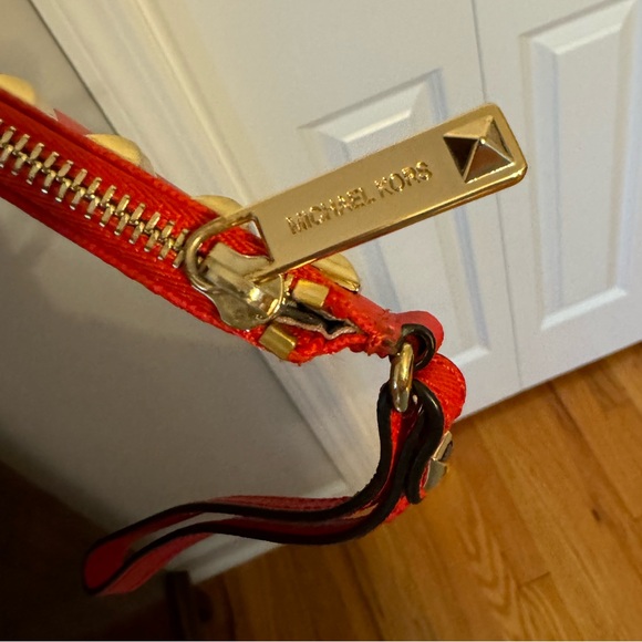 Michale Kors studded coral wristlet - Picture 7 of 9